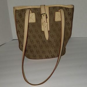 Dooney and Bourke purse
